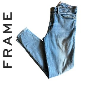 FRAME Le One Skinny Caspio High Rise Jeans Size 2 (Fits waists 29” through 34”)